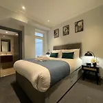 Margravine Gardens By Viridian Apartments