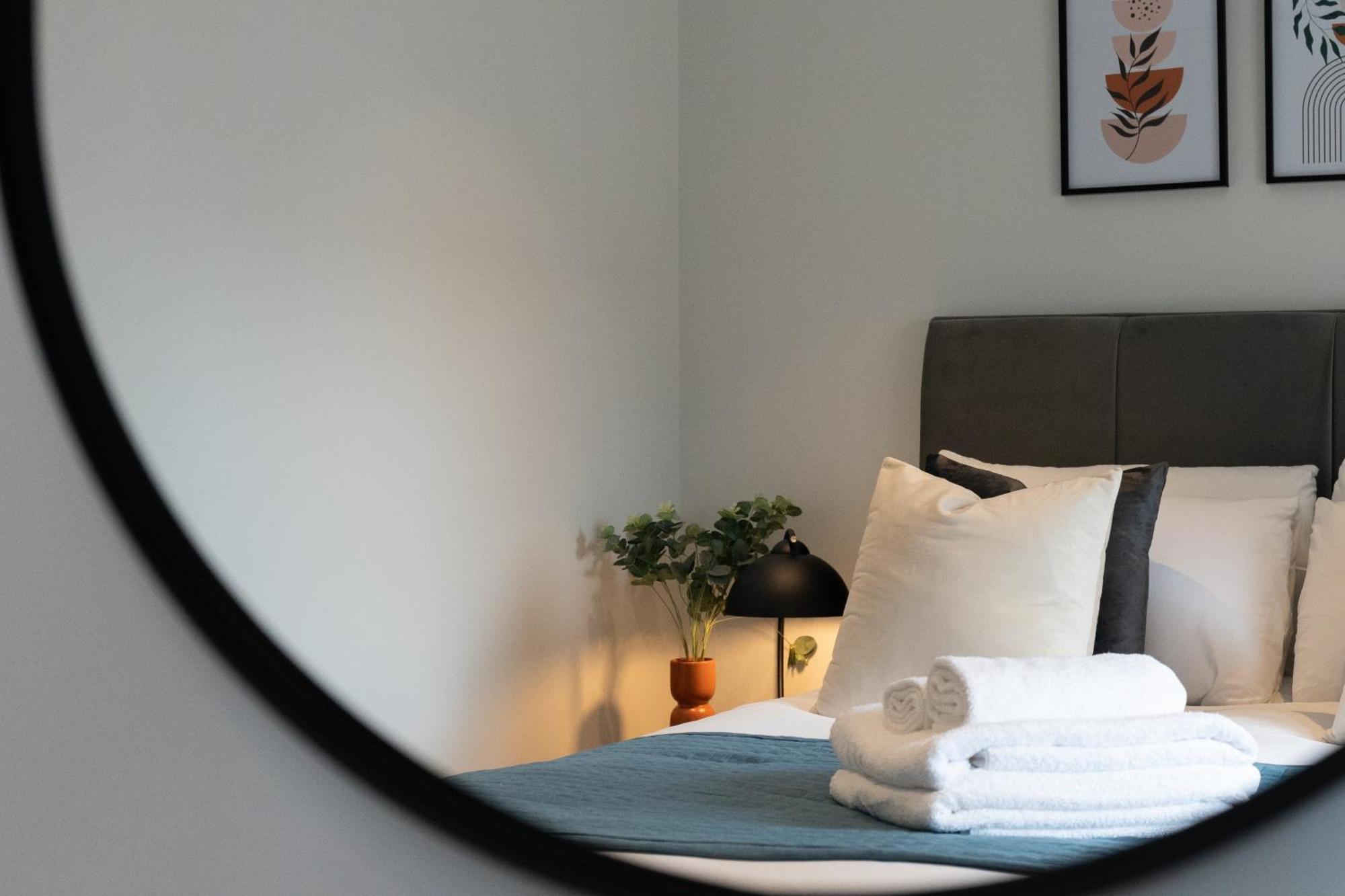 Margravine Gardens By Viridian Apartment