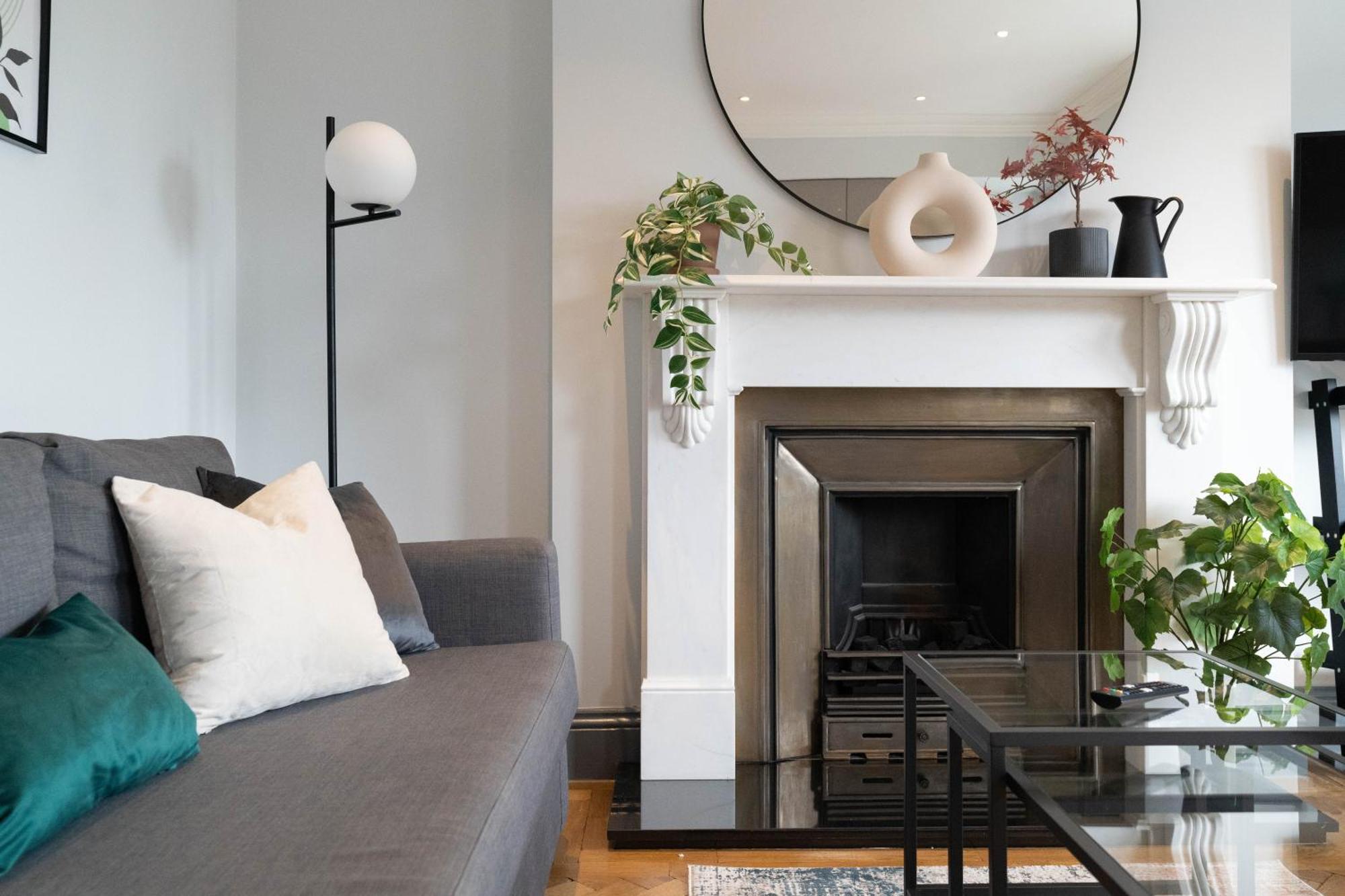 Margravine Gardens By Viridian Apartment